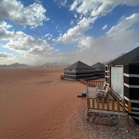 Готель Bedouin Life Camp Ваді-Рам Екстер'єр фото