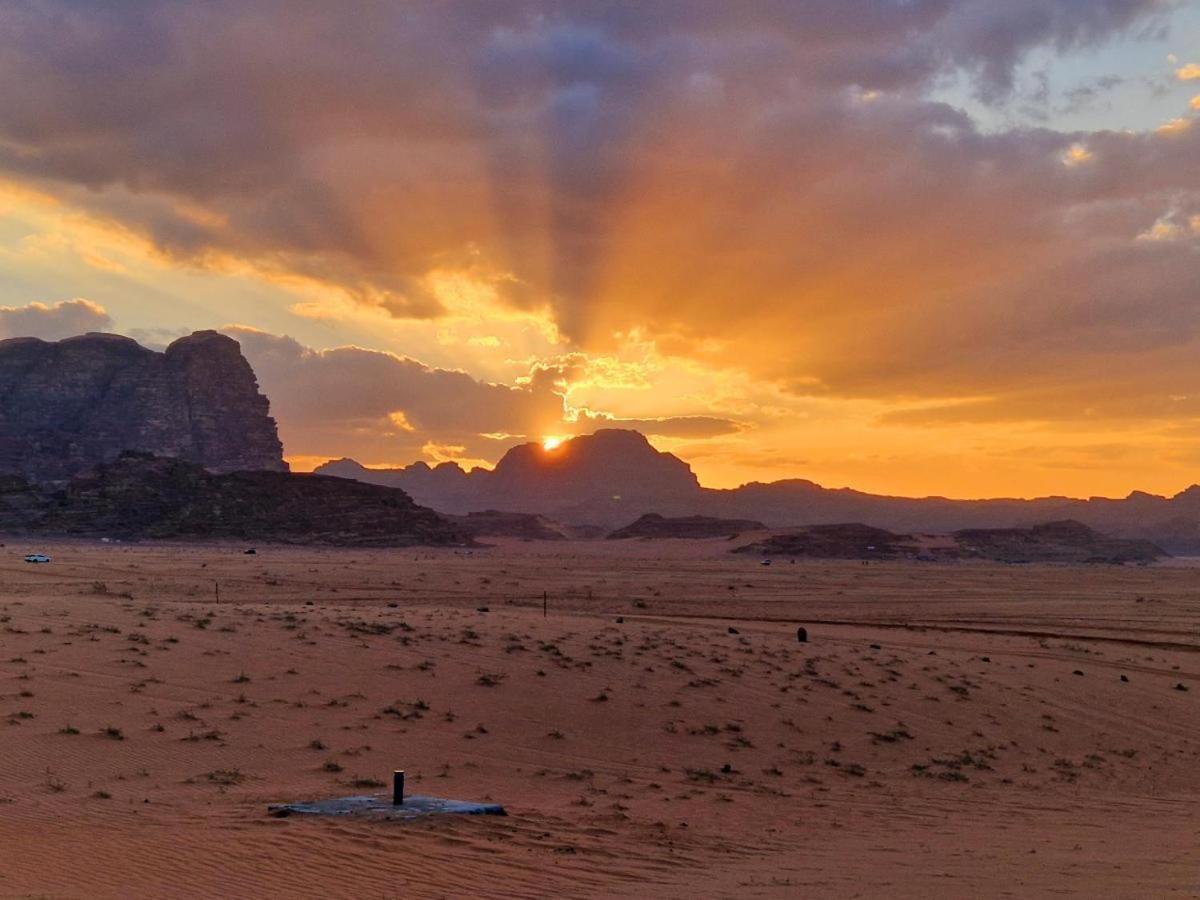 Готель Bedouin Life Camp Ваді-Рам Екстер'єр фото